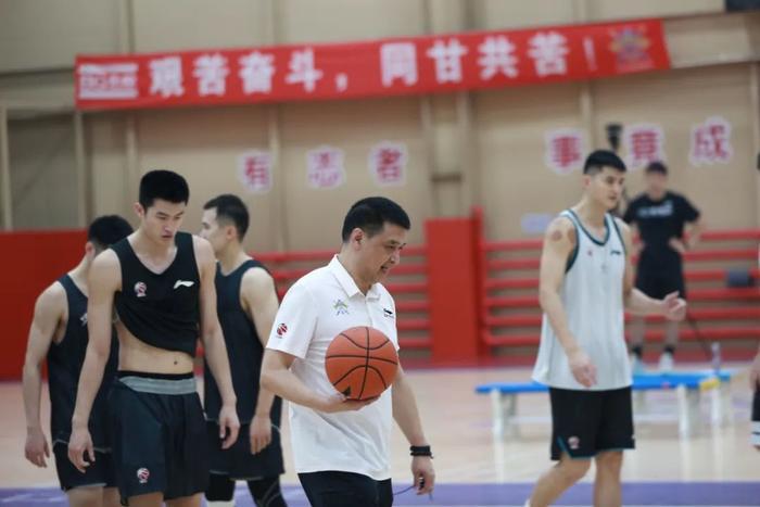 篮球训练术语英文怎么说呢_1